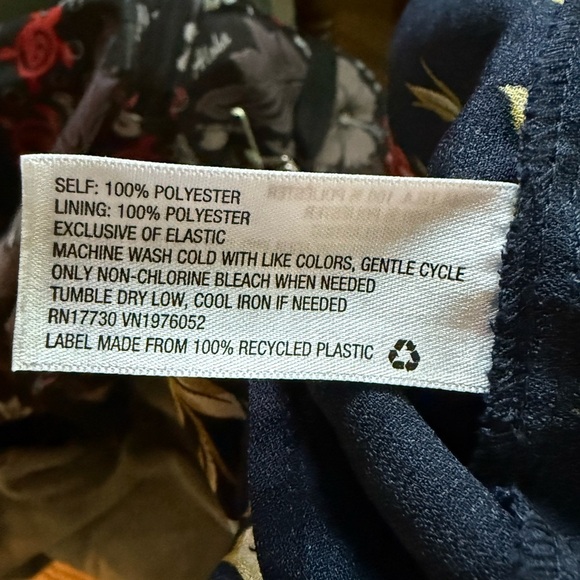 Xhilaration Navy Floral Sundress Spaghetti Strap Short Ruched Back Size M - Picture 5 of 6